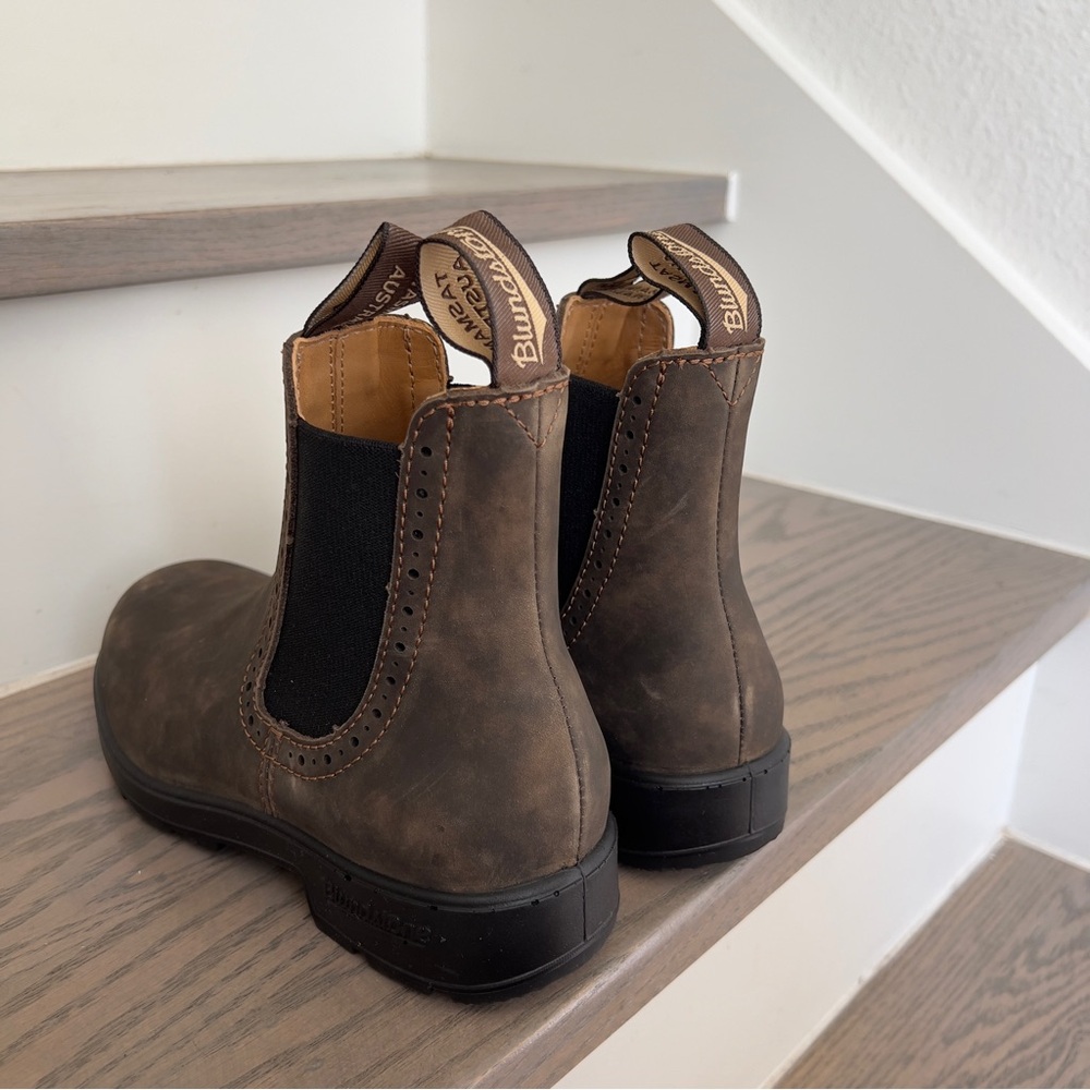 NWOB Blundstone Women’s Originals #1351 High Top Boots in Rustic Brown - Picture 6 of 7